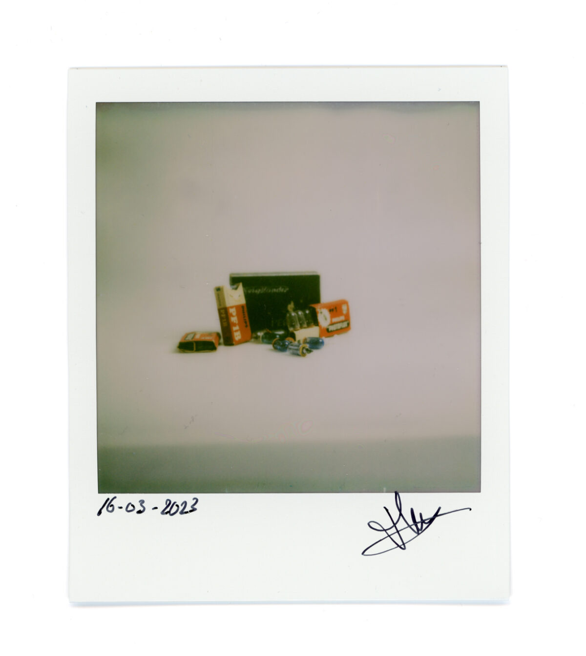 Polaroid-16032023
